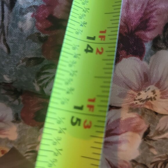 Shabby Chic Floral Decorative Pillow With Ruffled Edge & Zipper Closure 15"x15" - Picture 6 of 7